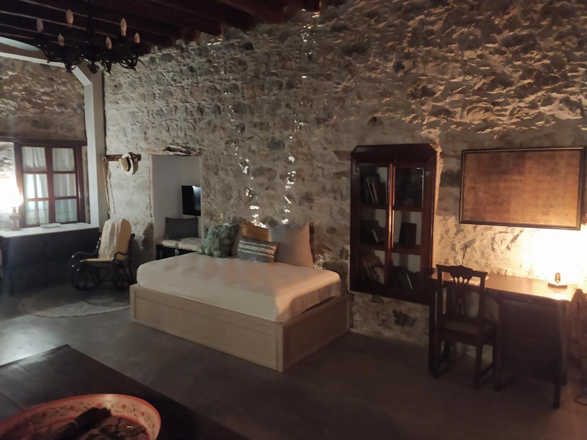 Latmos 1860 Villa Skála Kamer foto
